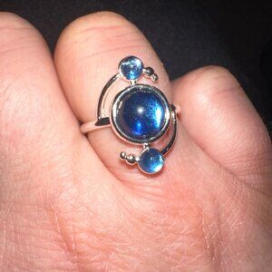 pretty silver and blue orbit ring sz 7